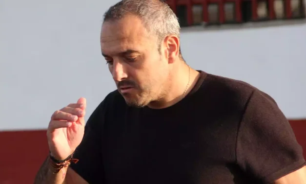 El CD Illescas decide prescindir de su entrenador Roberto Encinas