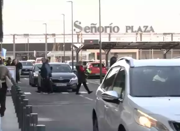 Centro Comercial Señorío Plaza