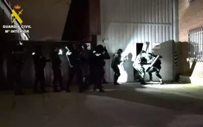 Varios detenidos marihuana y material incautado. Un almacén en Illescas. Hay video