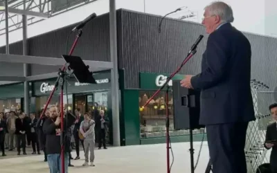 Los vecinos del Señorío indignados por el planteamiento del tráfico al C. Comercial